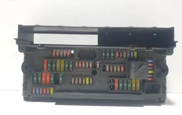 BMW 5 GT F07 Fuse module 9252815