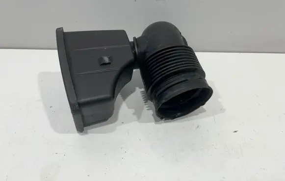 BMW 6 E63 E64 Air intake duct part 6620959 7537613 7521029