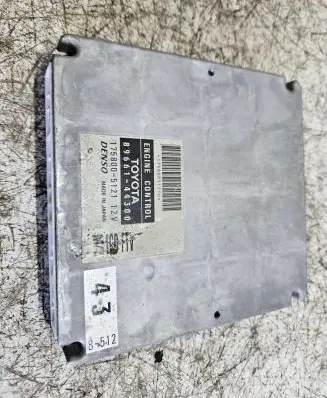 Toyota Avensis Verso Engine control unit/module 8966144300 1758005121