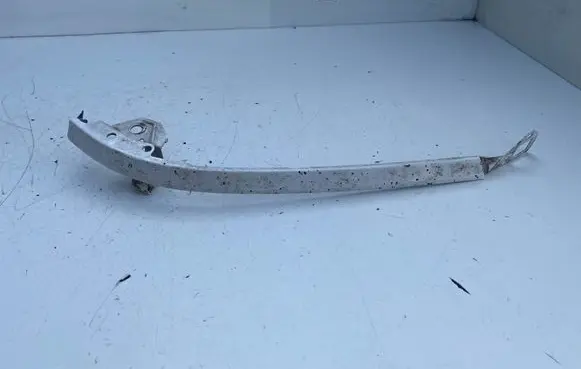 Toyota Avensis T220 Under headlight/headlamp trim 