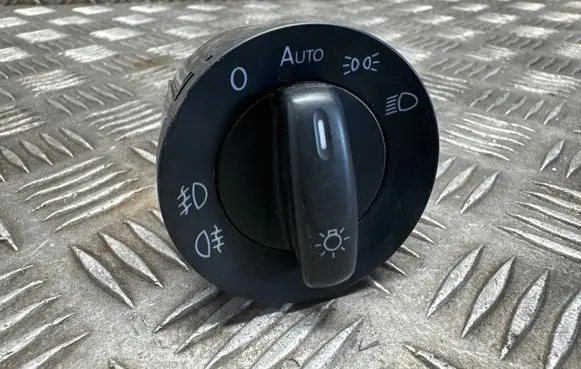 Volkswagen PASSAT B6 Light switch 1K0941431BM