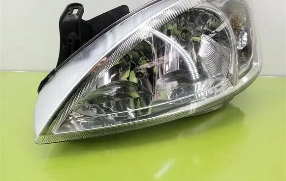 Opel Corsa C Headlight/headlamp 206066B