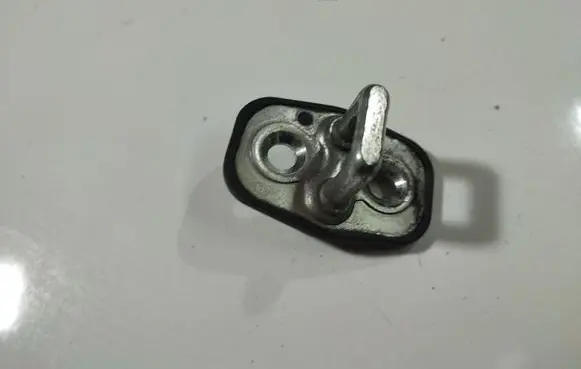 Citroen C4 I Picasso Rear door lock loop/hook striker 