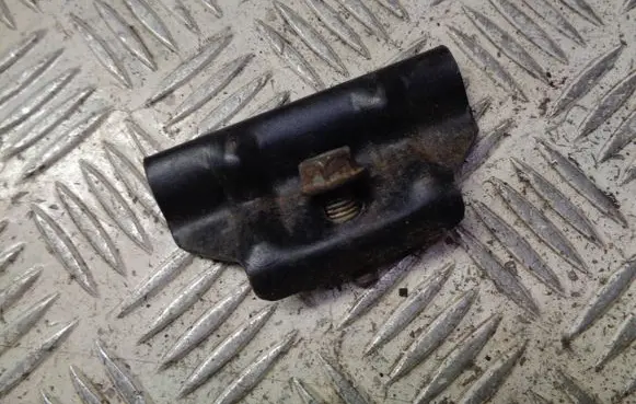 Hyundai i20 (GB IB) Battery bracket