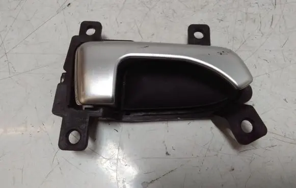 KIA Sportage Rear door interior handle 826203U000