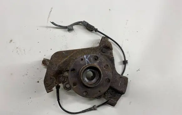 Fiat Grande Punto Front wheel hub spindle knuckle