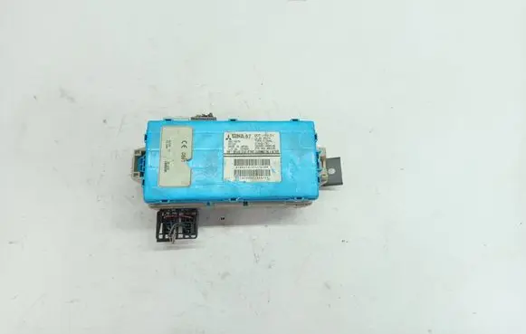 Mitsubishi Pajero Fuse module 8637A157