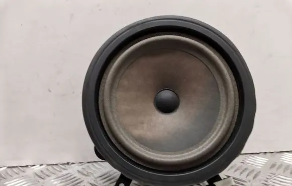 Audi A3 S3 8P Front door speaker 8P0035411