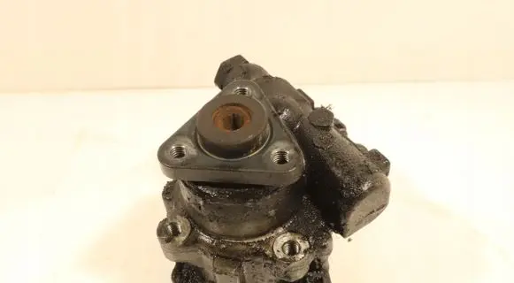 Audi A6 Allroad C6 Power steering pump 4F0145155A