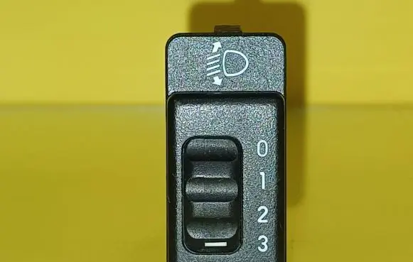 Opel Tigra A Headlight level height control switch 90483063