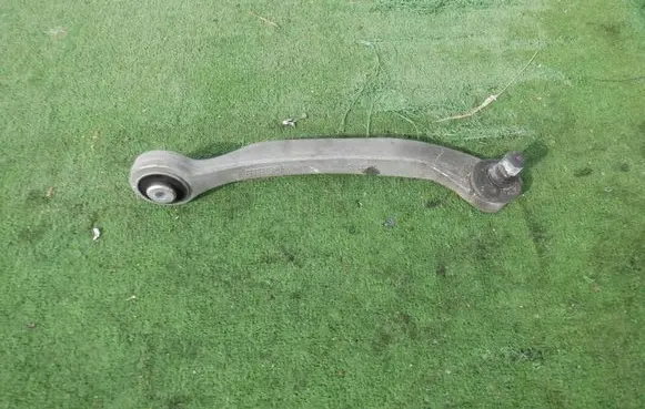 Audi A8 S8 D3 4E Front lower control arm/wishbone 8D0407515C