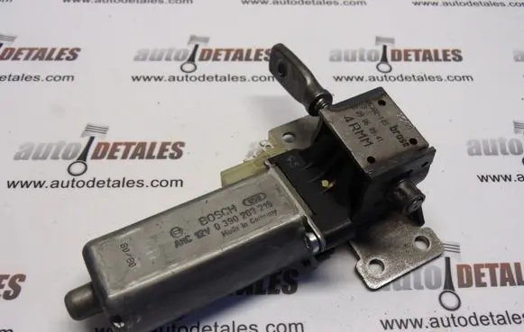 Volvo XC90 Seat adjustment motor 0390203219