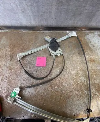 Renault Laguna II Front door window regulator with motor 4005692