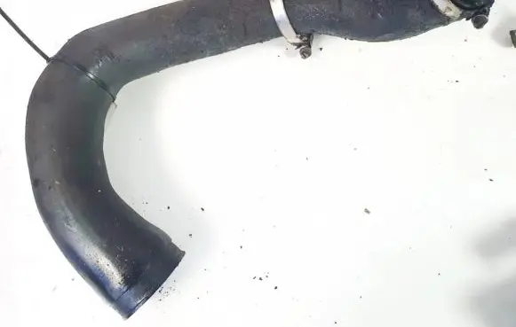 Intercooler hose/pipe