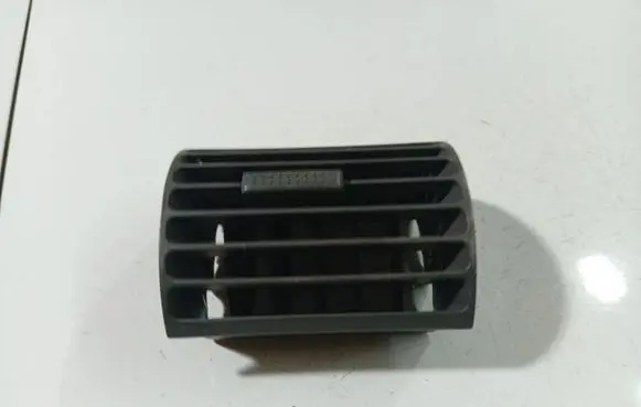 Honda Jazz Dash center air vent grill