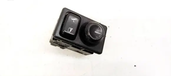 Nissan X-Trail T30 Wing mirror switch
