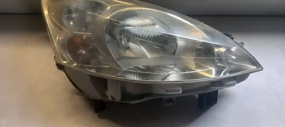 Peugeot Partner Headlight/headlamp 89318001 9682829280