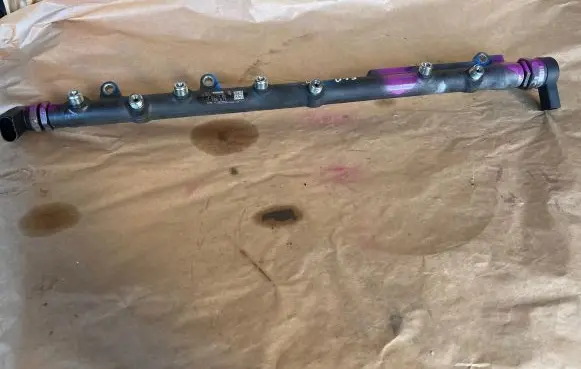BMW 5 E60 E61 Fuel main line pipe 7788679