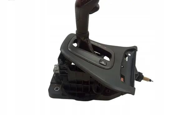 Volvo S80 Gear shifter/selector P08689467