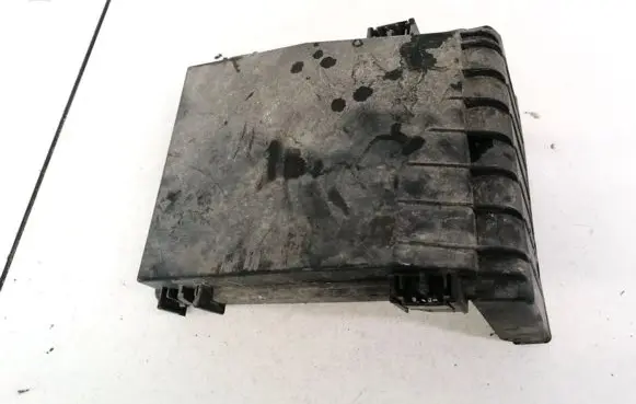 Volkswagen Touran I Battery box tray cover/lid 1K0937132D 013949431