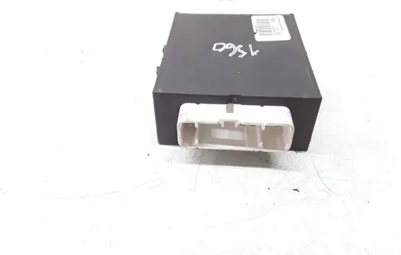 Toyota Avensis T220 Other control units/modules 8974105040