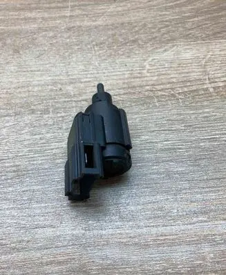 Audi A3 S3 8L Brake pedal sensor switch 1J0945511C 19322000