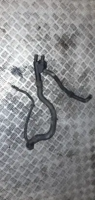 Volkswagen PASSAT B6 Engine coolant pipe/hose 038121132D