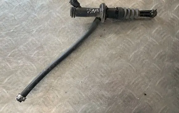 Renault Kangoo II Clutch slave cylinder 8200492742