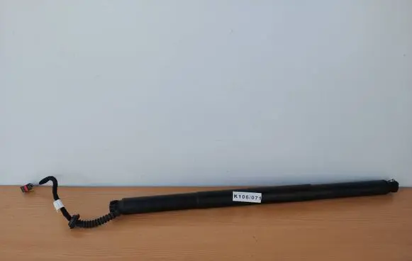 Skoda Kamiq Shock absorber/damper mounting bracket 658827852A