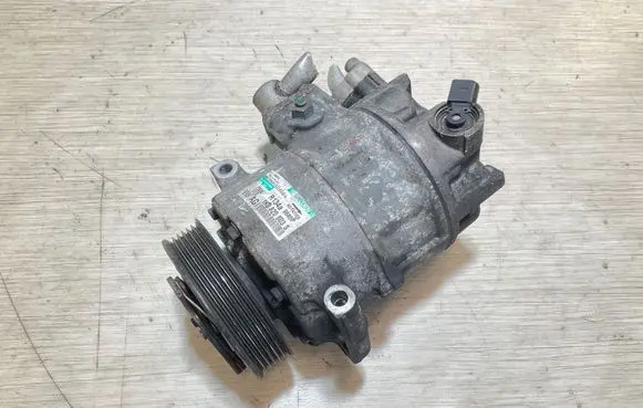 Volkswagen PASSAT B6 Air conditioning (A/C) compressor (pump) 1K0820803S R134A8680P 039915066B