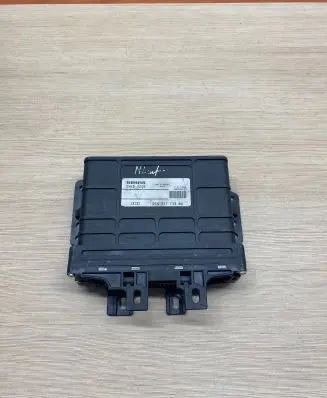 Audi A4 S4 B5 8D Gearbox control unit/module 01N927733BB 5WK3320B 98554226
