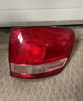 Toyota Avensis Verso Rear/tail lights 4435 7652