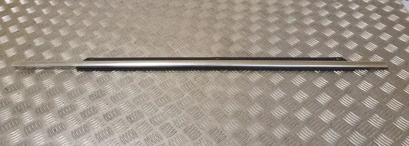 Audi Q7 4L Front door glass trim molding 4L0807283 4L0853284 4L0853284A