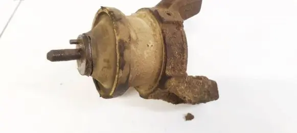 Hyundai Santa Fe Engine mount bracket
