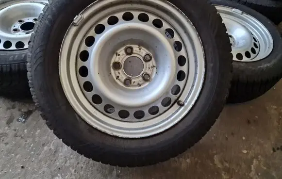 Mercedes-Benz E W211 R16 steel rim 