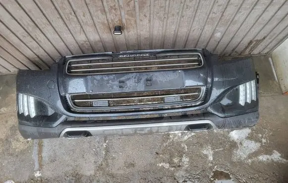 Peugeot 508 RXH Front bumper 