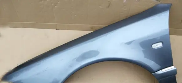 Audi A8 S8 D2 4D Fender