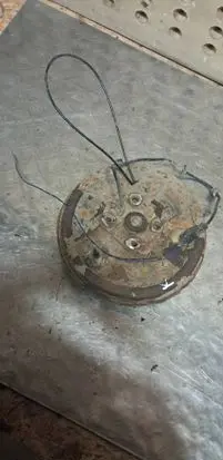 Rear wheel hub