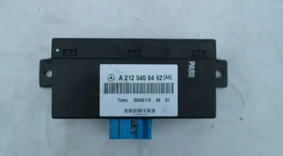 Mercedes-Benz E W212 Air suspension control unit module (rear) A2125406462 00406119