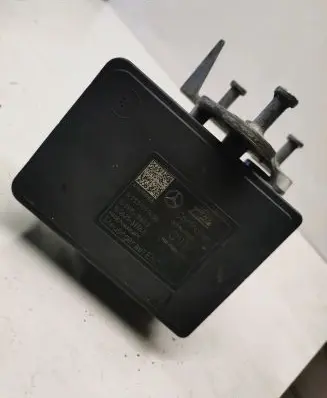 Mercedes-Benz GLC X253 C253 ABS Pump A2539011400 10091515673 10062533761