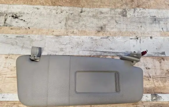 BMW 5 E60 E61 Sun visor 7066650 230320052119