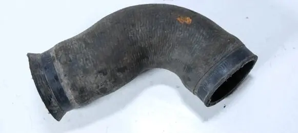 Audi A4 S4 B7 8E 8H Intercooler hose/pipe 8E0145837G