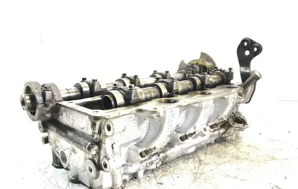 Jaguar XF X250 Engine head pm9x2q6c064ca K3013