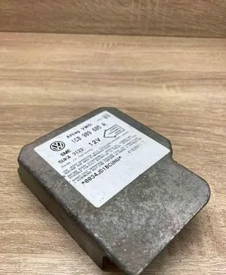 Volkswagen Transporter - Caravelle T5 Airbag control unit/module 1C0909605A 5WK43122 USED