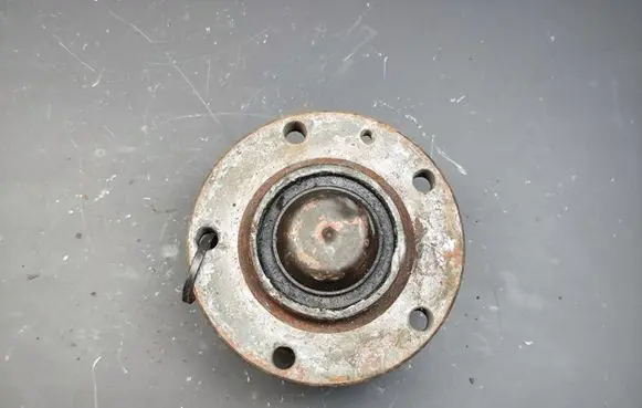 Mercedes-Benz Sprinter W901 W902 W903 W904 Rear wheel ball bearing A9023501410