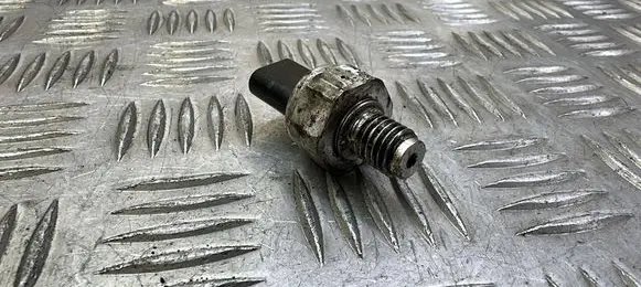 Opel Astra K Fuel pressure sensor 