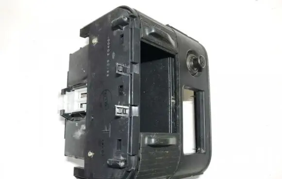 Nissan X-Trail T30 Glove box 68108eq400