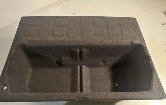 Trunk/boot floor carpet liner