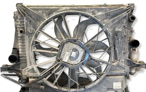 Volvo XC90 Radiator set 0130706803 30665985 3137229010