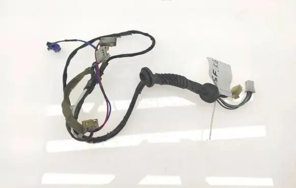 Subaru Forester SF Rear door wiring loom 81822FC000